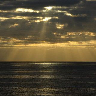 sunrise-2075672_1920.jpg