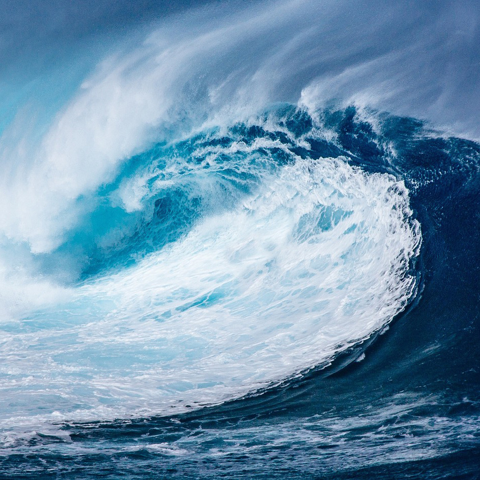 wave-1913559_1920.jpg