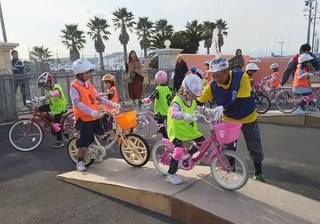 アクティブキッズクラブ マリーナ河芸自転車教室2.JPG
